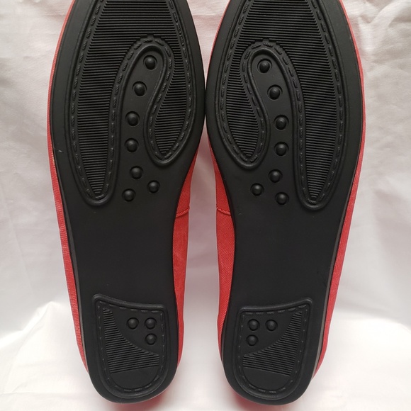 Womens Red Slip On Flats Sz 8, 8.5 6 ALL WIDE - Picture 4 of 5
